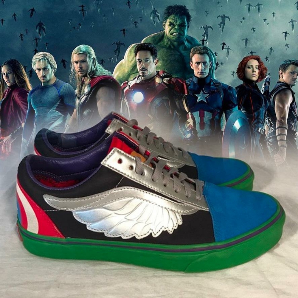Vans Marvel x Old Skool Avengers skate shoes - Picture 3 of 11